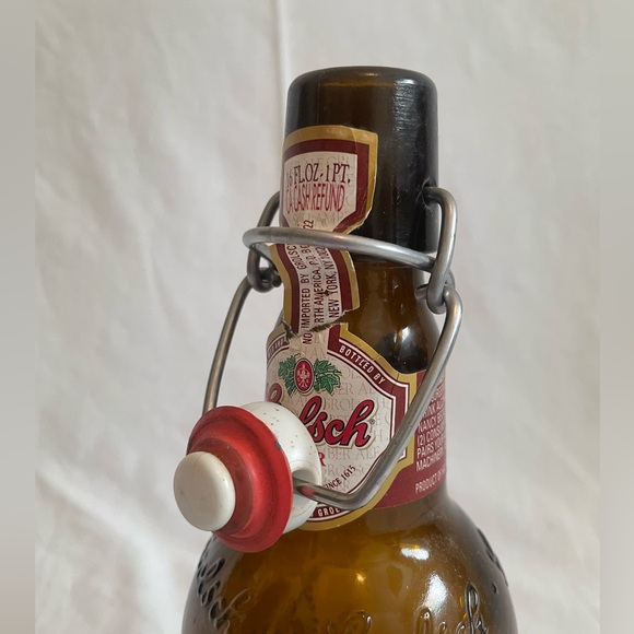 Toggle top bottles. - Picture 8 of 8